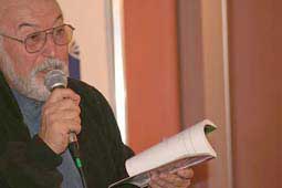 zini con libro